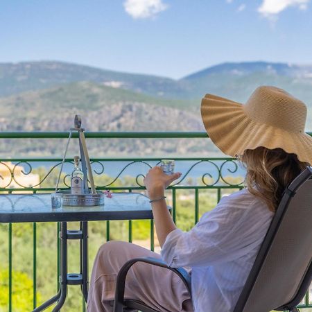 Apaggio di Argostoli Apartment!! private parking&sea view! Esterno foto