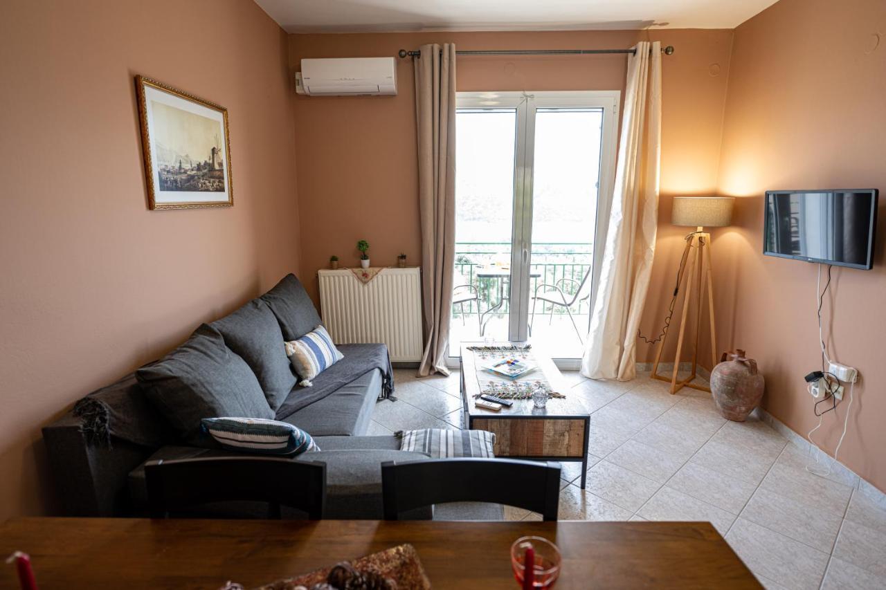 Apaggio di Argostoli Apartment!! private parking&sea view! Esterno foto