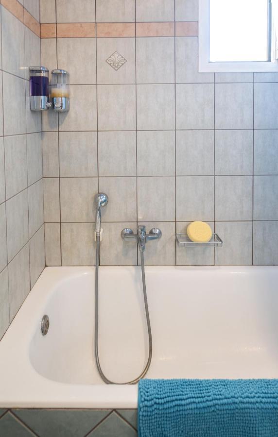 Apaggio di Argostoli Apartment!! private parking&sea view! Esterno foto