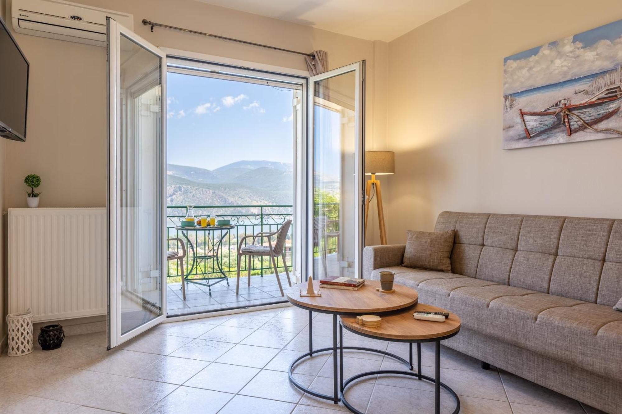 Apaggio di Argostoli Apartment!! private parking&sea view! Esterno foto